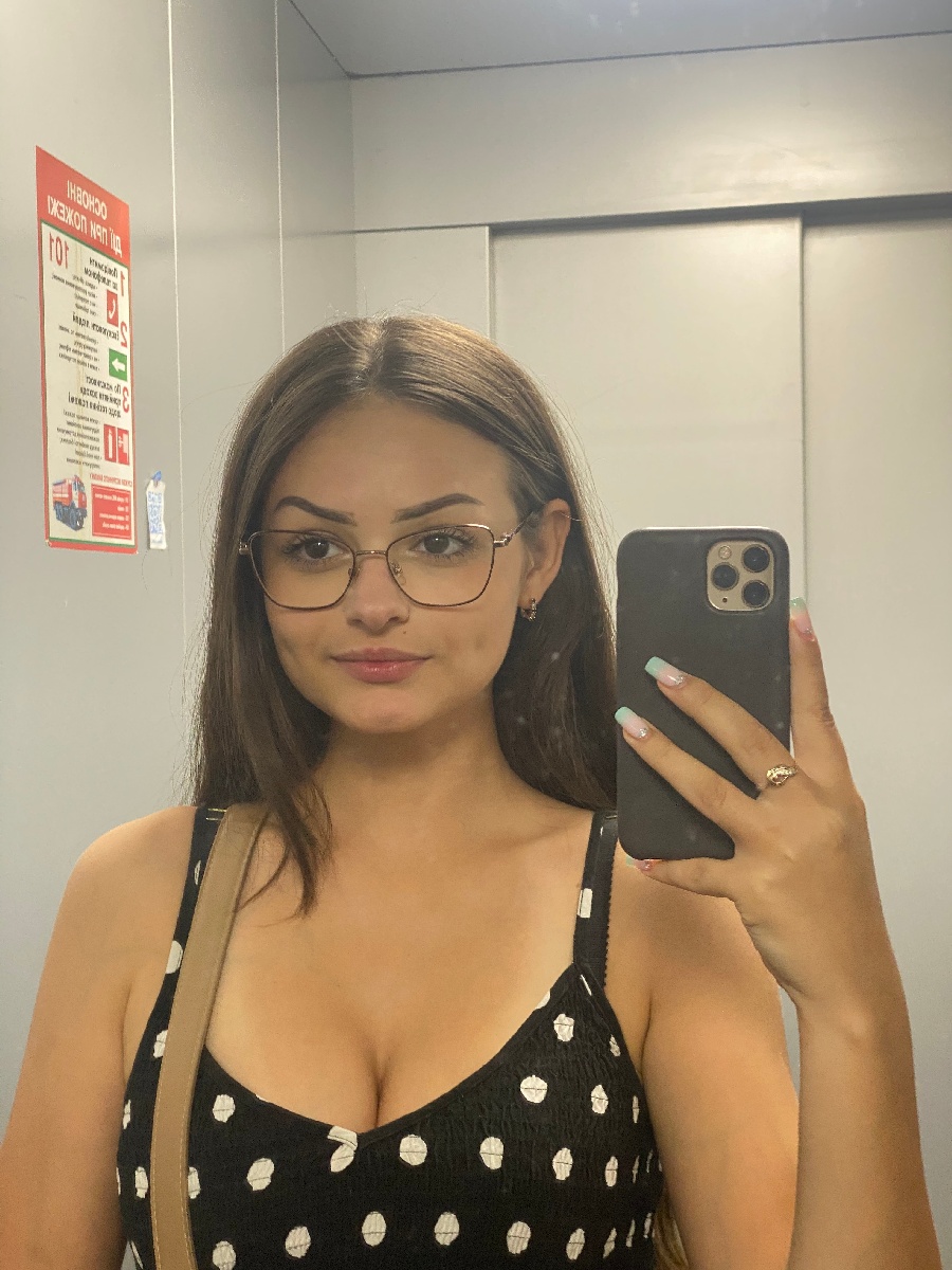 Sexy model Stacy in Nagoya